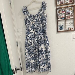 Abercrombie & Fitch Navy and White Floral Midi Dress
